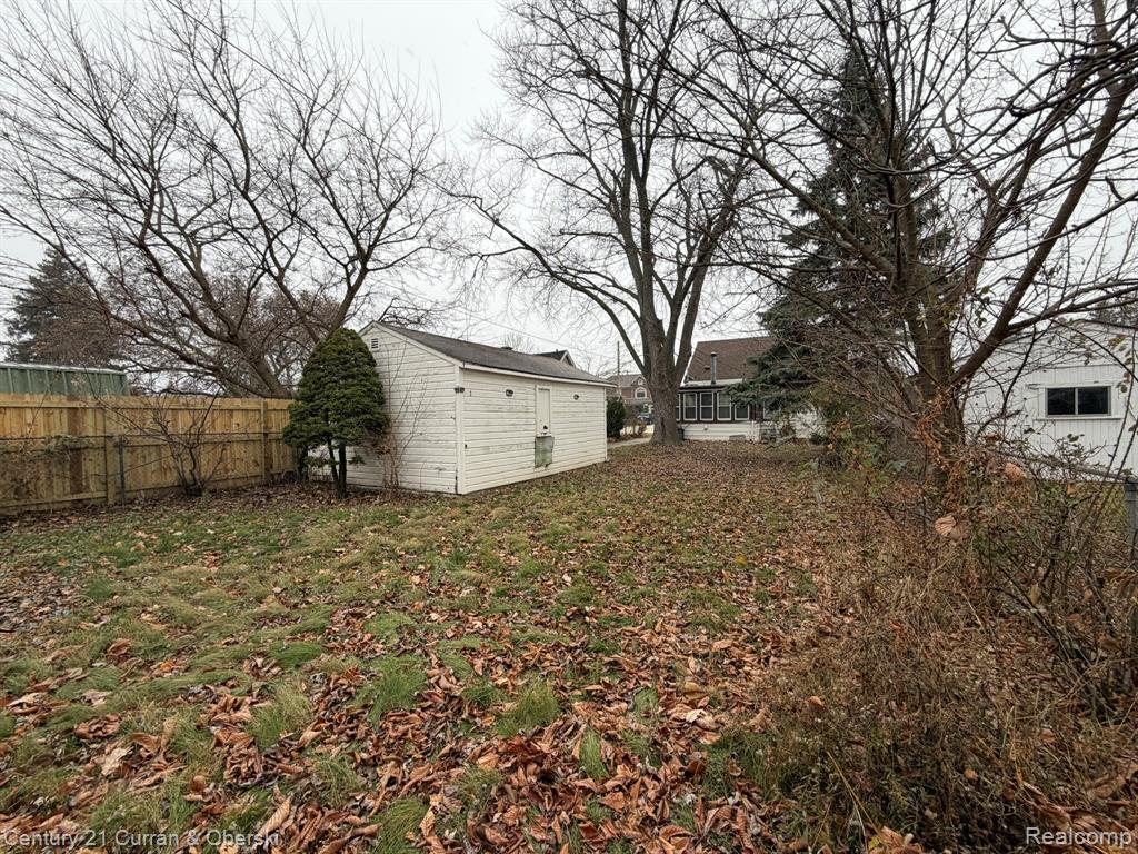 5692 Highview Street, Dearborn Heights, MI 48127 — Photo 13