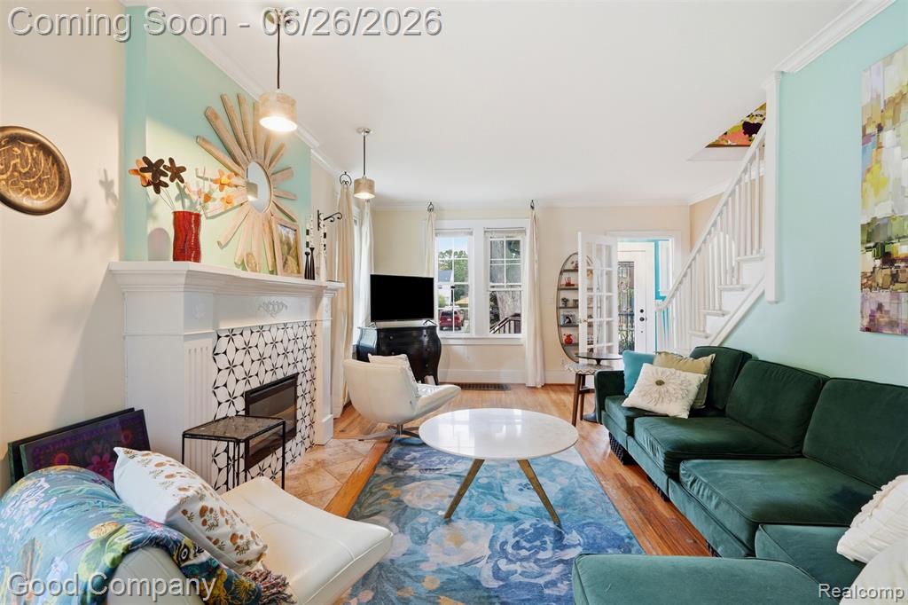 948 Cambridge Road, Berkley, MI 48072 — Photo 2