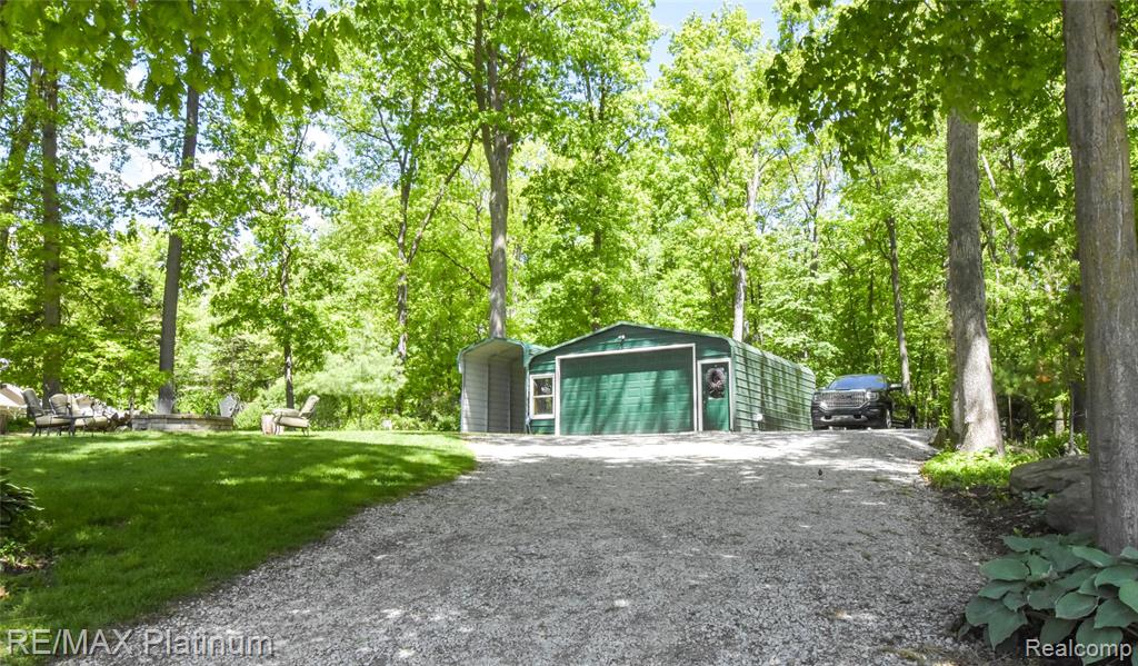 841 HURLEY Drive, Howell, MI 48843 — Photo 63
