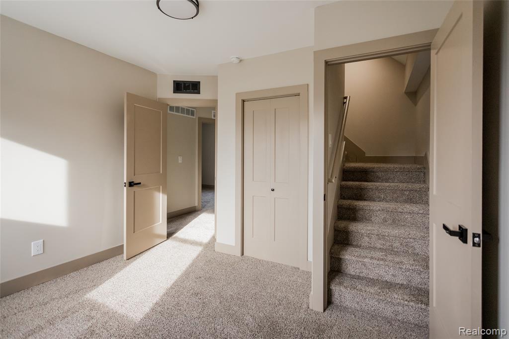 2630 Harding Street, Detroit, MI 48214 — Photo 20