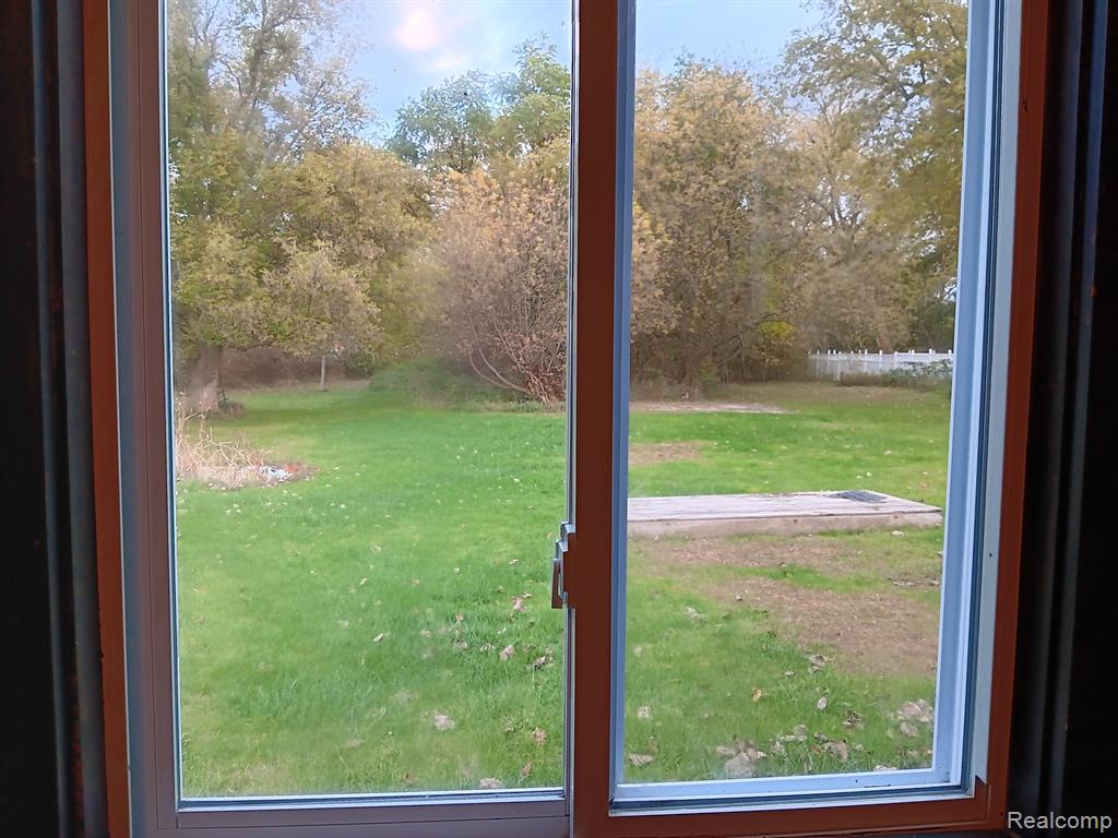 821 S MILL Street E, Clio, MI 48420 — Photo 10