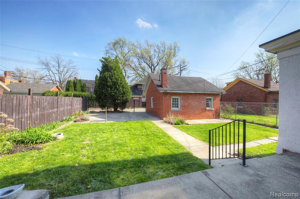 121 Longfellow Street, Detroit, MI 48202 — Photo 82