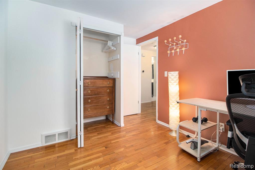 2869 Verle Avenue, Ann Arbor, MI 48108 — Photo 16