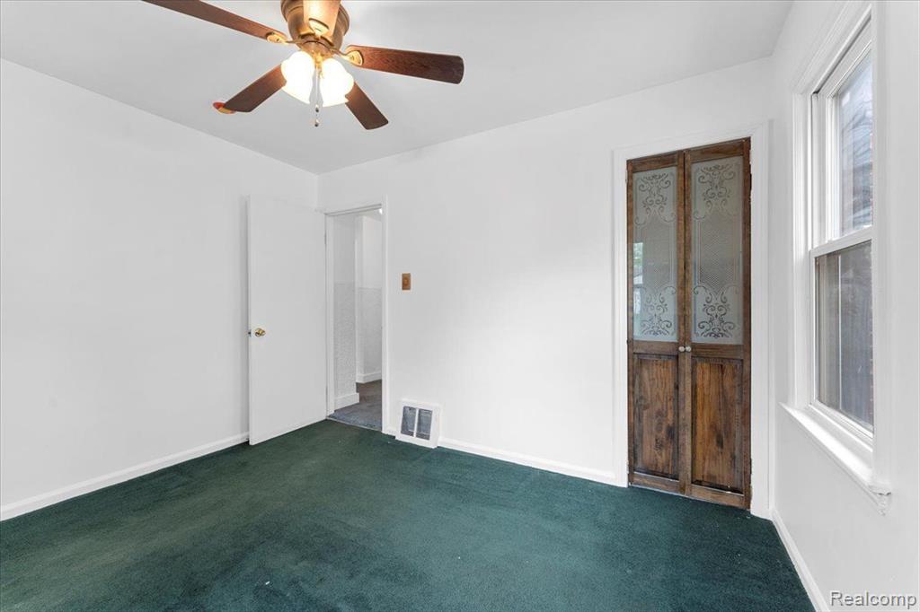 7960 JACKSON Street, Taylor, MI 48180 — Photo 12