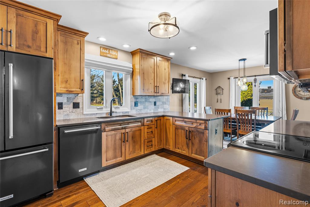 8482 Reid Road, Swartz Creek, MI 48473 — Photo 13
