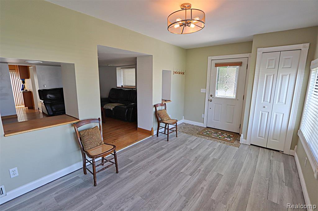412 E Shore Drive, Whitmore Lake, MI 48189 — Photo 12