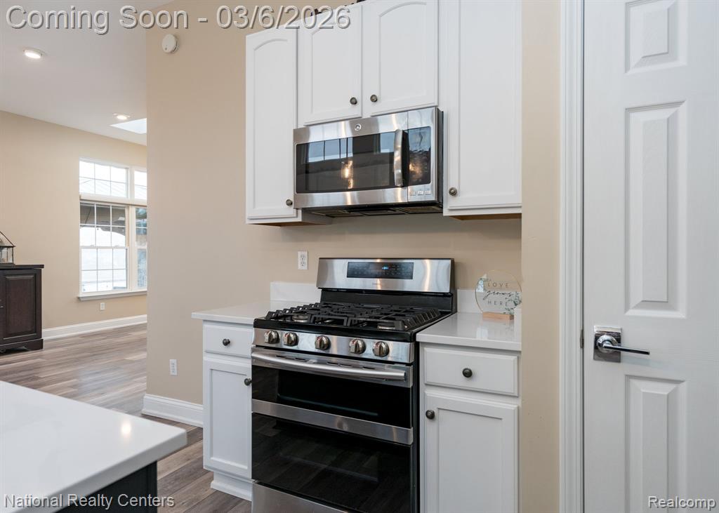 1015 Watersedge Court, Oxford, MI 48371 — Photo 14