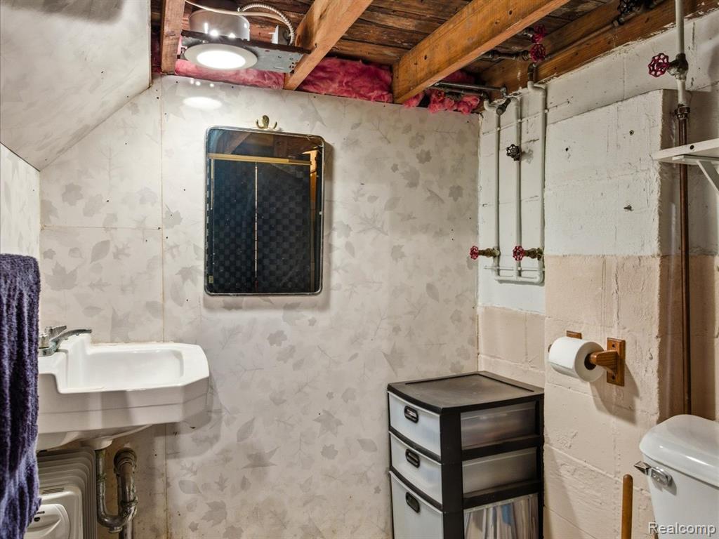832 N 9th Street, St. Clair, MI 48079 — Photo 29