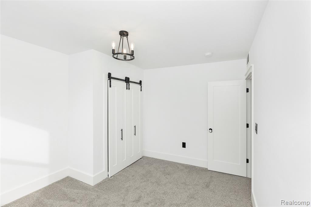 1583 Cadillac Boulevard, Detroit, MI 48214 — Photo 31