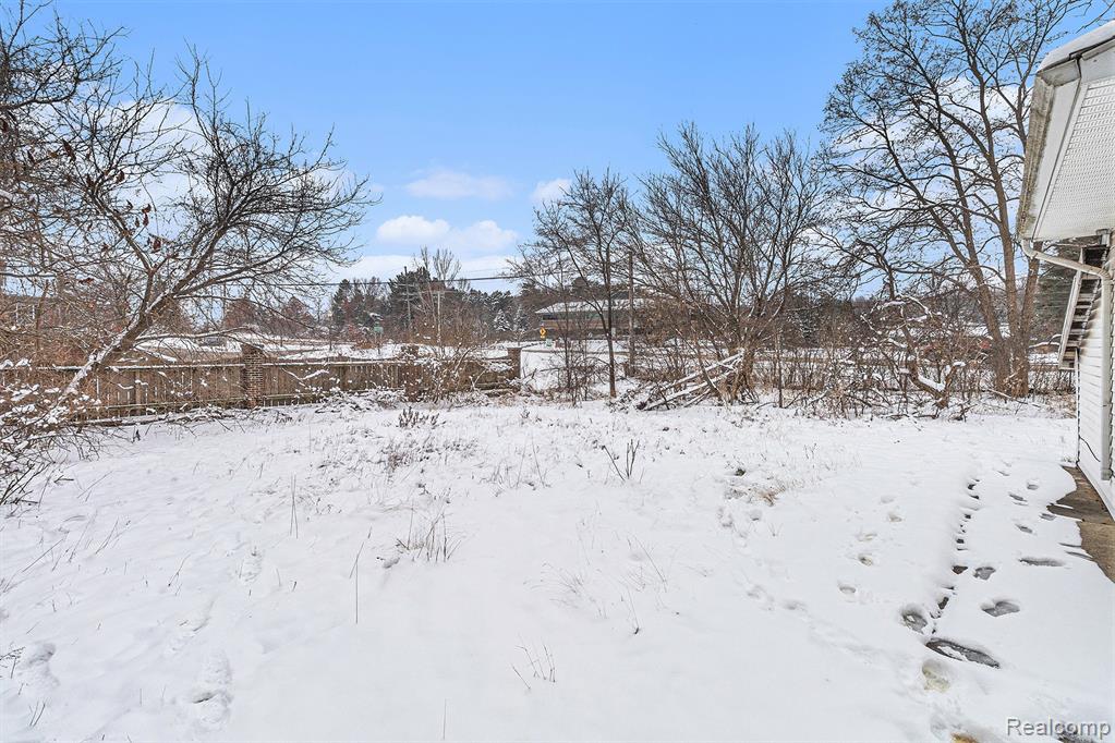 8050 Ortonville Road, Clarkston, MI 48348 — Photo 22