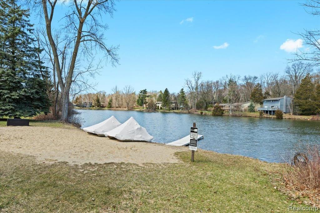 6523 BLUE SPRUCE, West Bloomfield, MI 48324 — Photo 22
