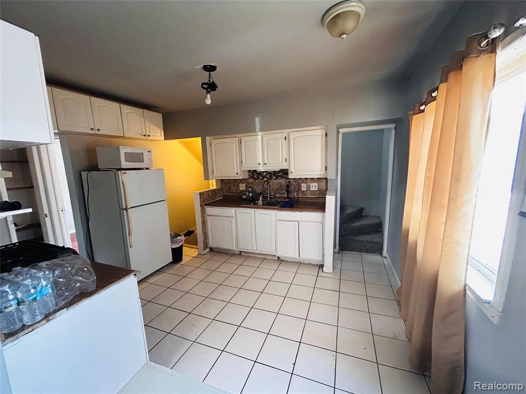 8727 Gary Street, Dearborn, MI 48126 — Photo 17