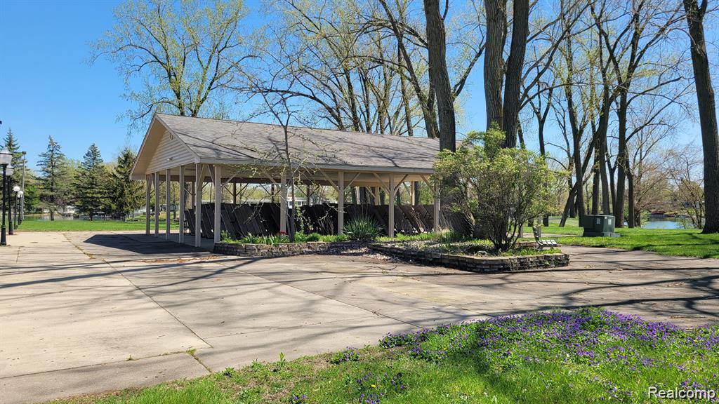 10001 E Goodall Road, 404, Durand, MI 48429 — Photo 47