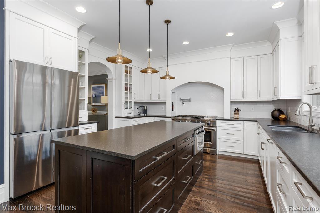 578 WOODLAND Street, Birmingham, MI 48009 — Photo 16
