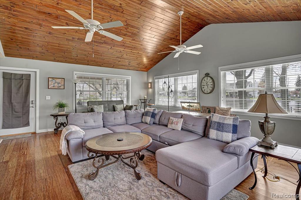 131 Bryan J Drive, Houghton Lake, MI 48629 — Photo 19