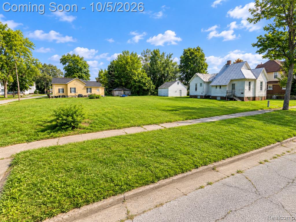 214 N Webster Street, Saginaw, MI 48602