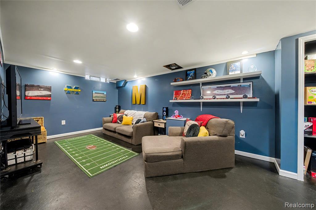 43355 Ryer Court, Sterling Heights, MI 48313 — Photo 19