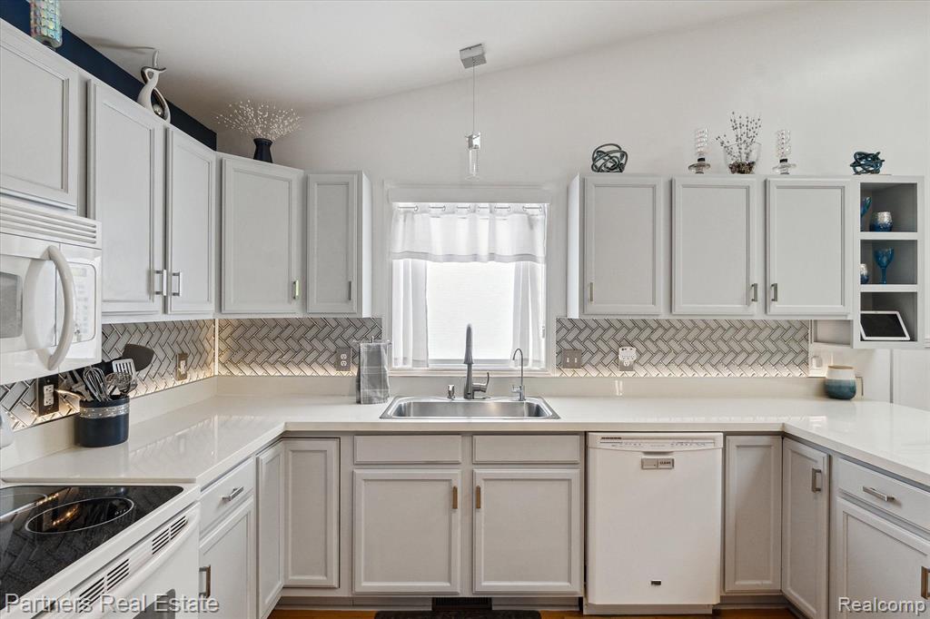 2956 W Telluride, Brighton, MI 48114 — Photo 11