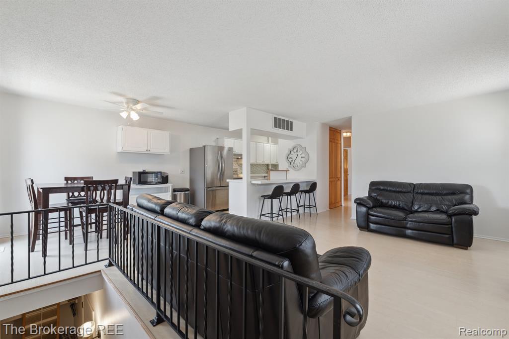 9451 Parkwood N, Davison, MI 48423 — Photo 13