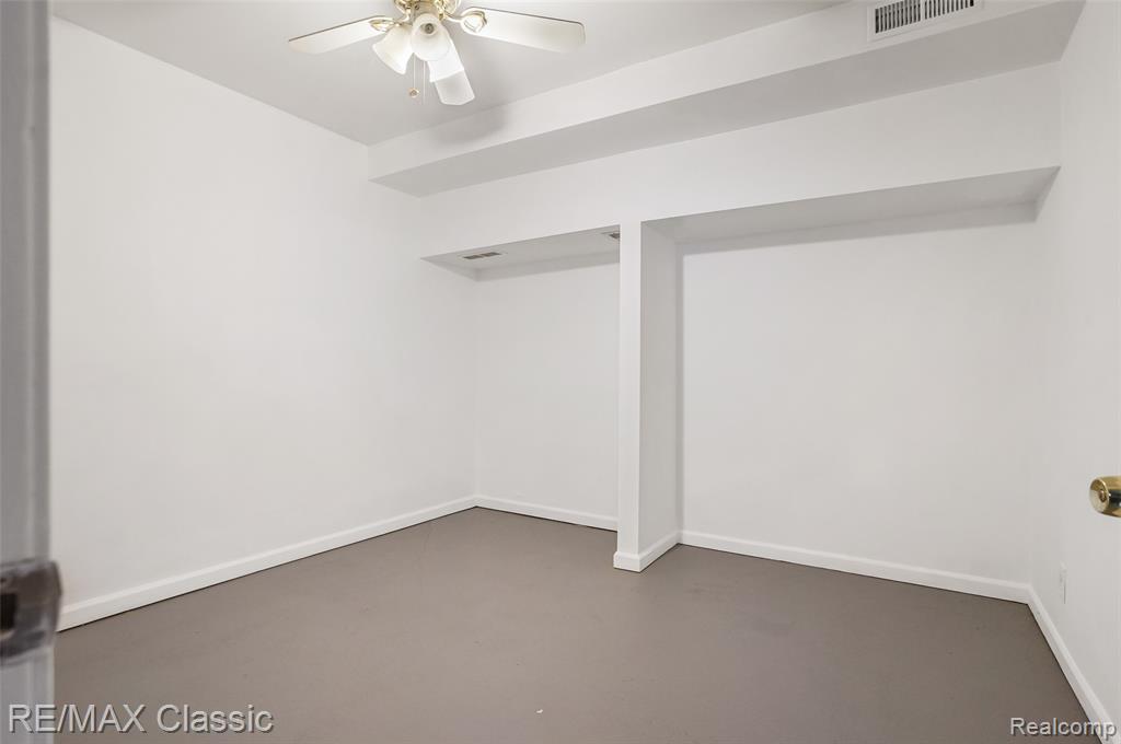 525 E Lewiston Avenue, Ferndale, MI 48220 — Photo 22