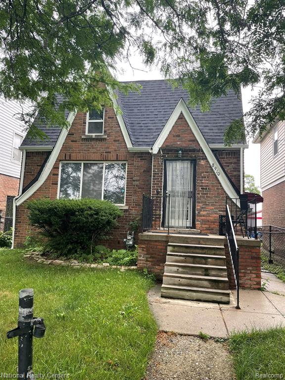 8910 Ward Street, Detroit, MI 48228 — front exterior
