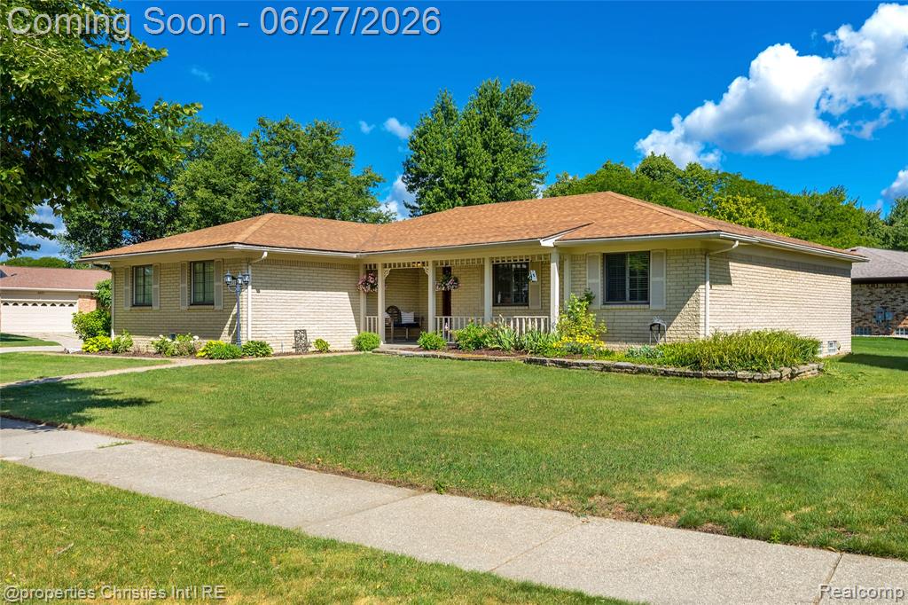 6805 Emerald Shores Drive, Troy, MI 48085 — front exterior