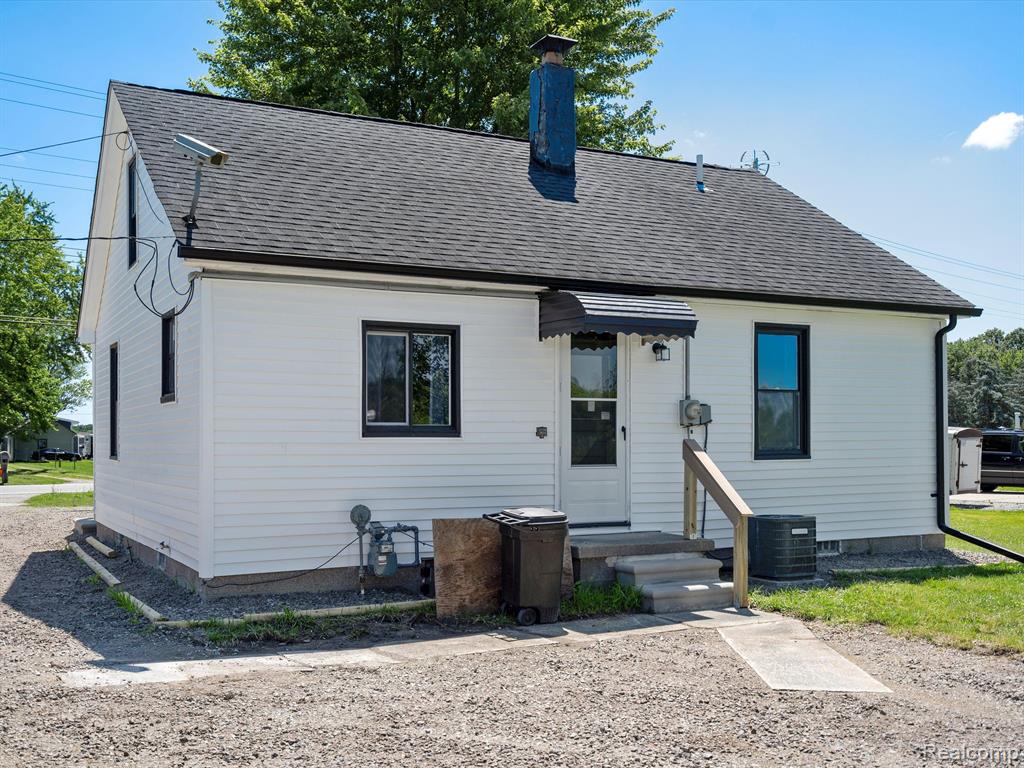 7784 RIVER Road, Cottrellville, MI — Photo 4