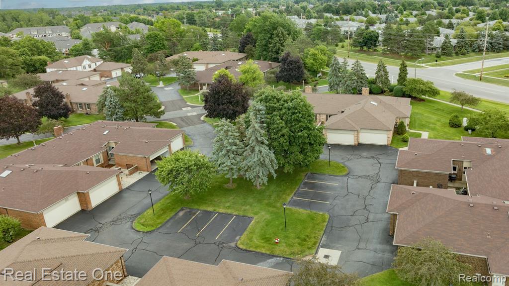 49139 FREEDOM Court, 4, Shelby Twp, MI 48315 — Photo 38
