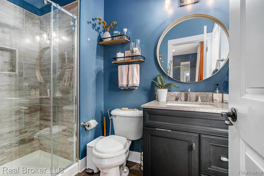 601 E North Street, Hastings, MI 49058 — Photo 8