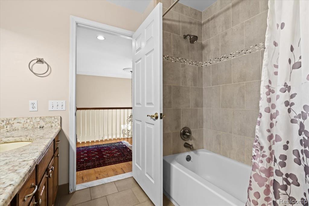 48075 Andover Drive, Novi, MI — Photo 35