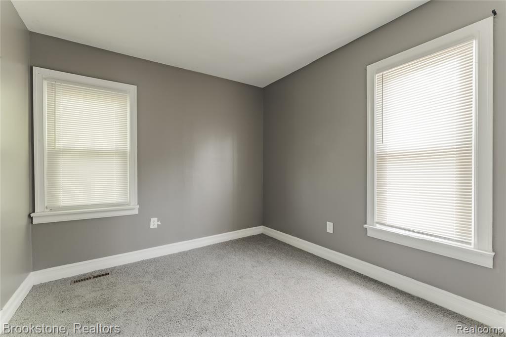 744 Saint Clair Street, Pontiac, MI 48340 — Photo 14