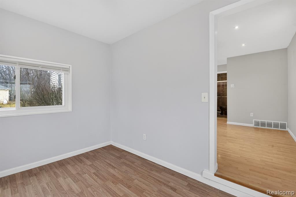 146 Virginia Street, Carleton, MI 48117 — Photo 7