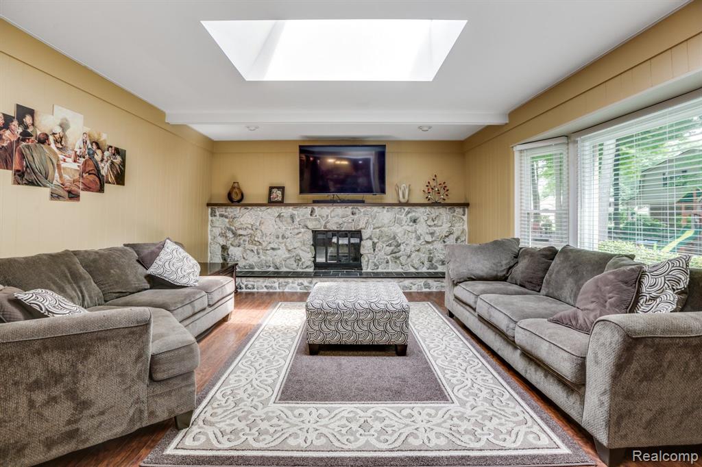 48124 LIBERTY Drive, Shelby Twp, MI 48315 — Photo 10