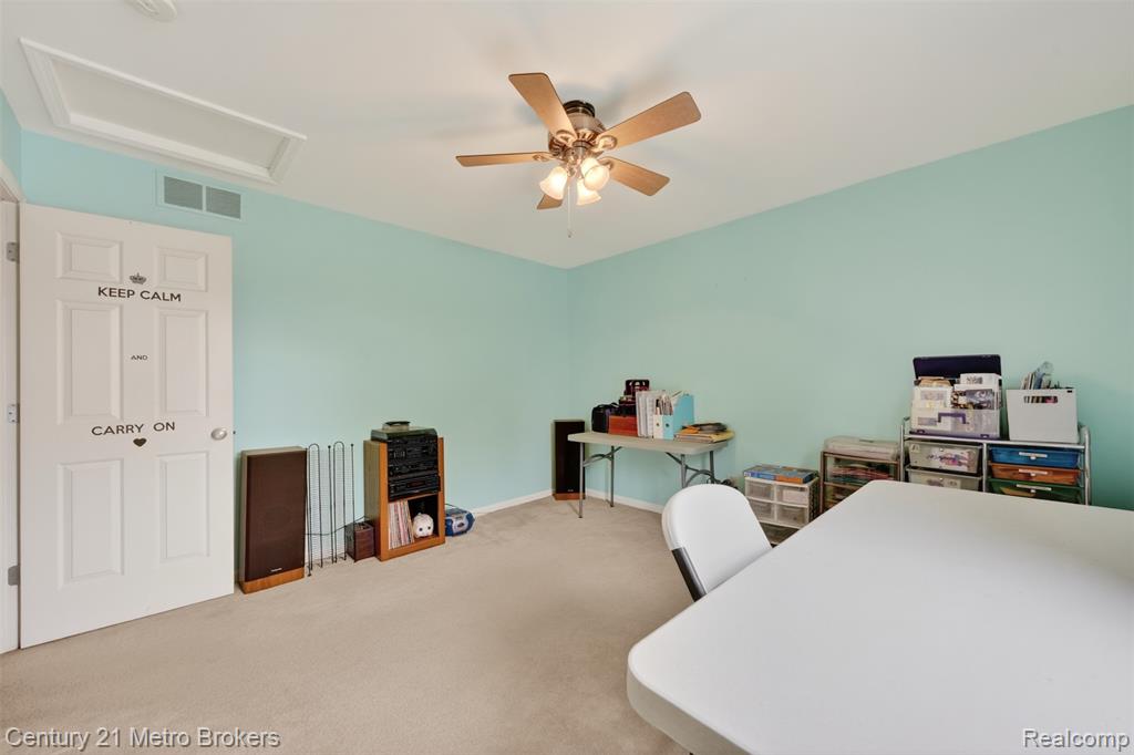5265 Genesee Oaks Court, Grand Blanc, MI 48439 — Photo 32
