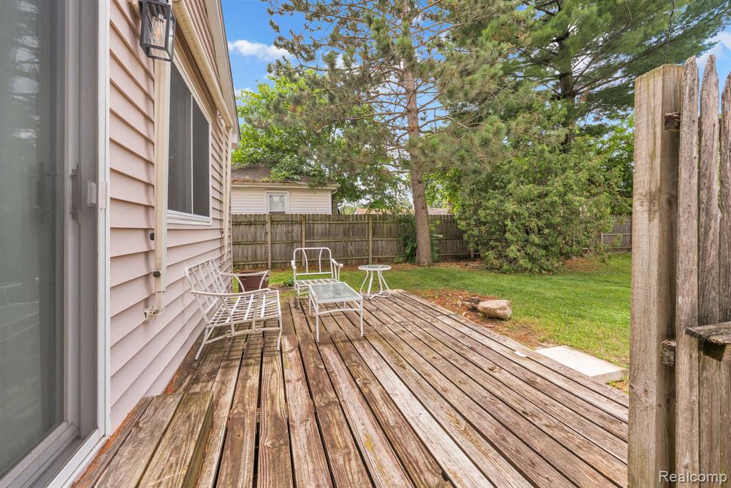 5693 Colonial Street, Dearborn Heights, MI 48127 — Photo 33