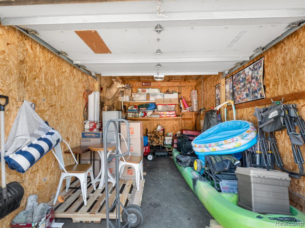 300 SPRING BROOKE Drive, 300, Brighton, MI 48116 — Photo 24