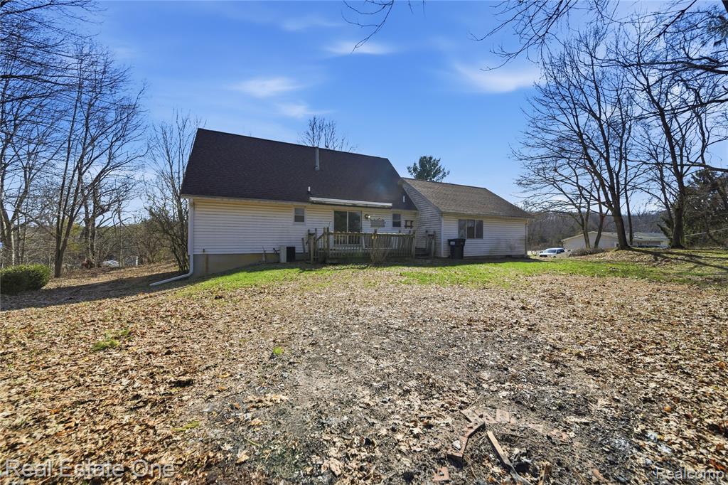 11458 College Avenue, Pinckney, MI 48169 — Photo 20