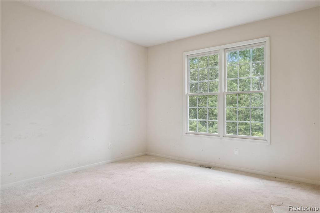 1068 Arboretum Court, Saline, MI 48176 — Photo 18