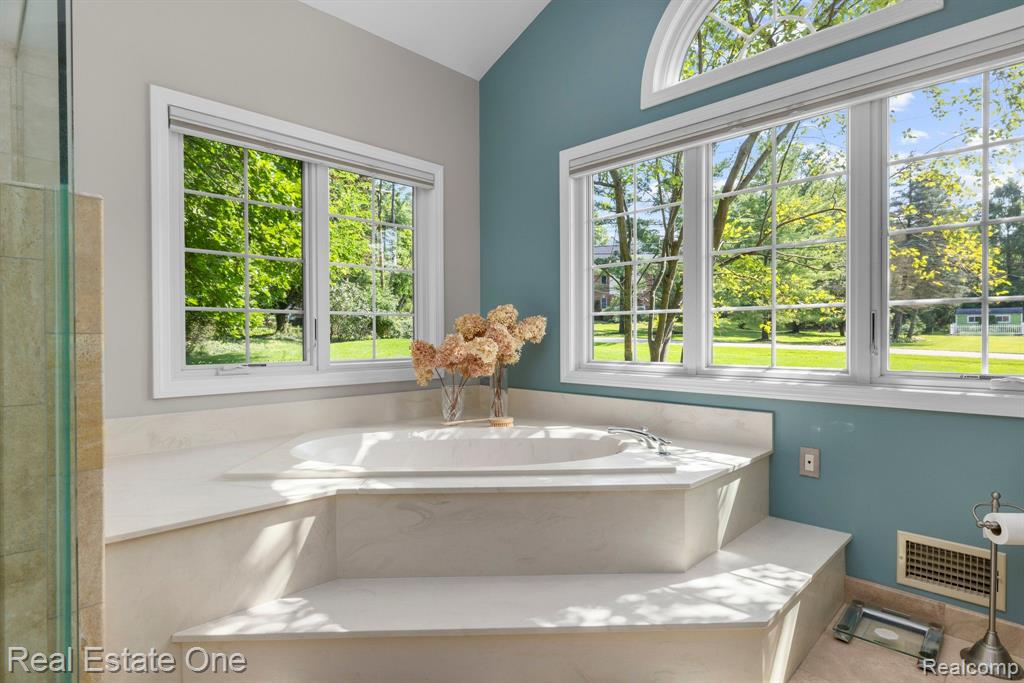 44211 CHEDWORTH Drive, Northville, MI 48167 — Photo 29