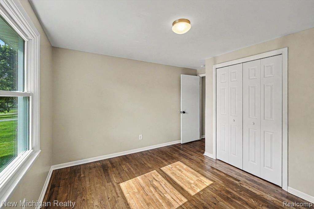 1105 Woodnoll Drive, Flint, MI 48507 — Photo 21