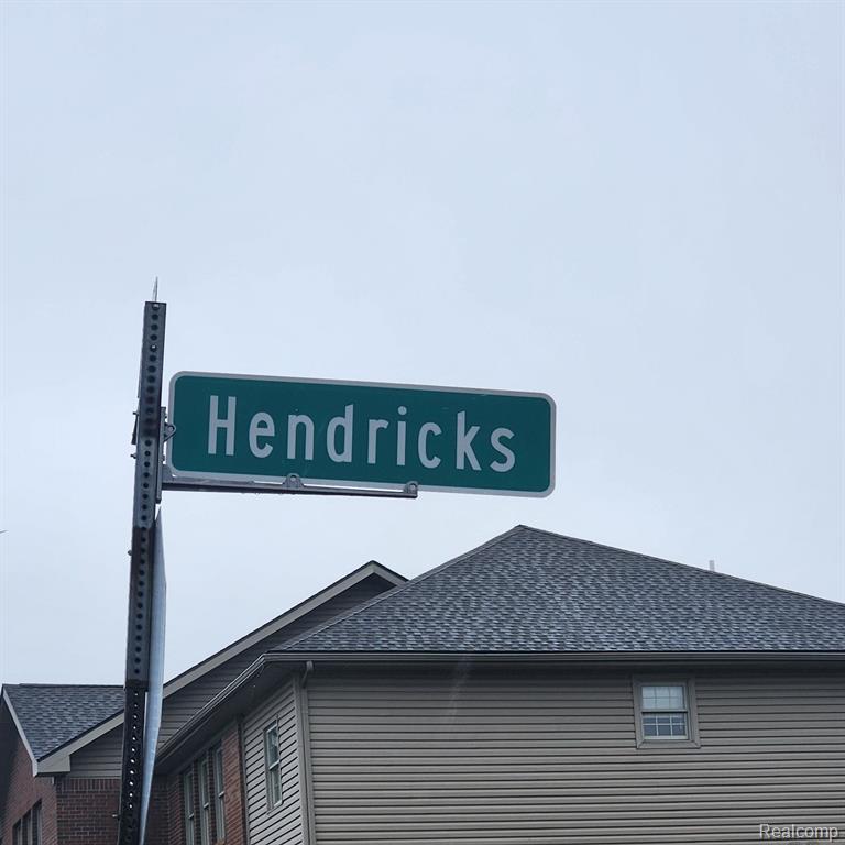 2661 HENDRICKS Street, Detroit, MI 48207 — Photo 4