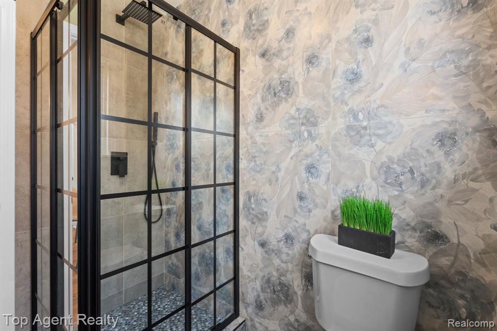 16204 Roselawn Street, Detroit, MI 48221 — Photo 19
