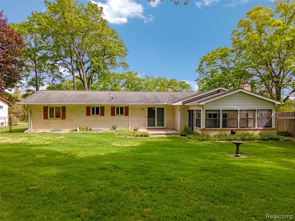 8887 Clark Road, Clarkston, MI — Photo 28