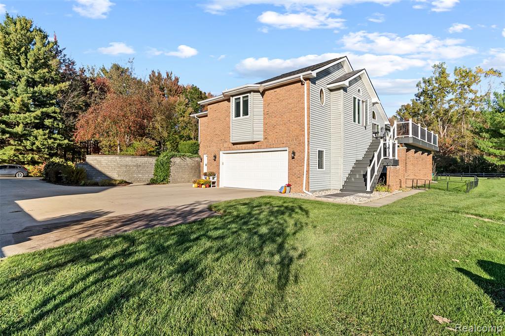 8460 Maurice Lane, Flushing, MI 48433 — Photo 42