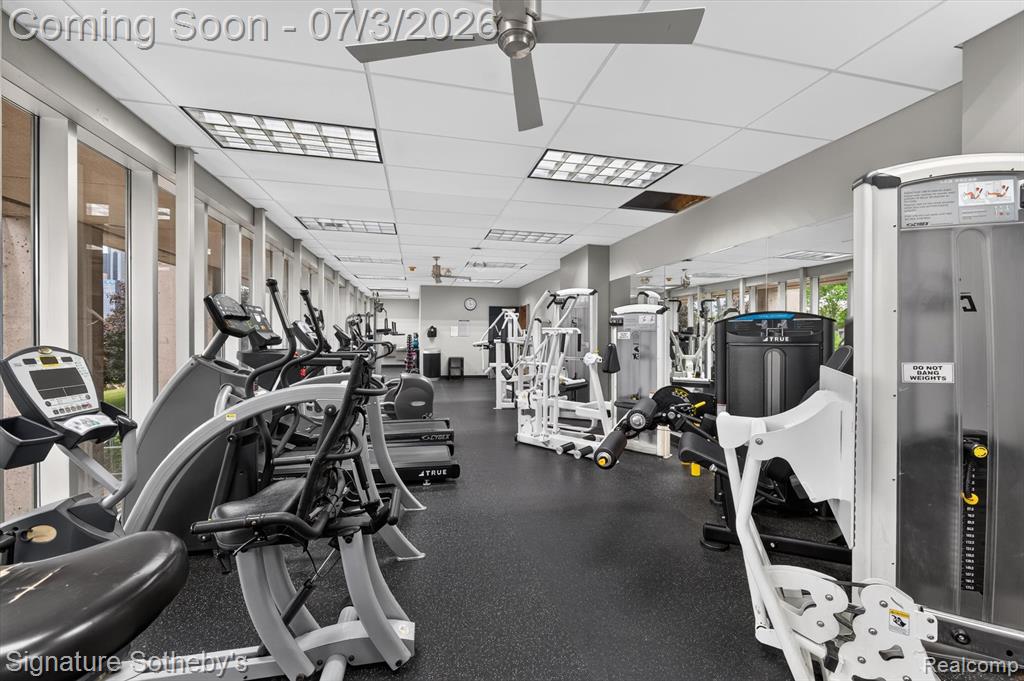 1300 E Lafayette Street, 912, Detroit, MI 48207 — Photo 31