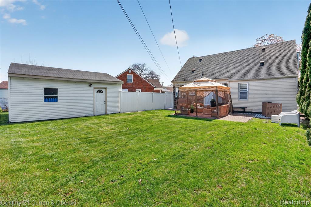 5 Barclay Court, Dearborn, MI 48126 — Photo 47