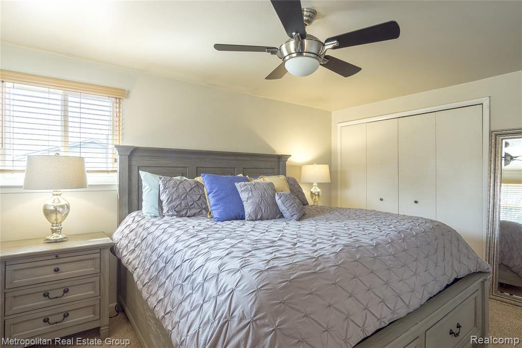 6364 Pinecroft Drive, West Bloomfield, MI — Photo 17