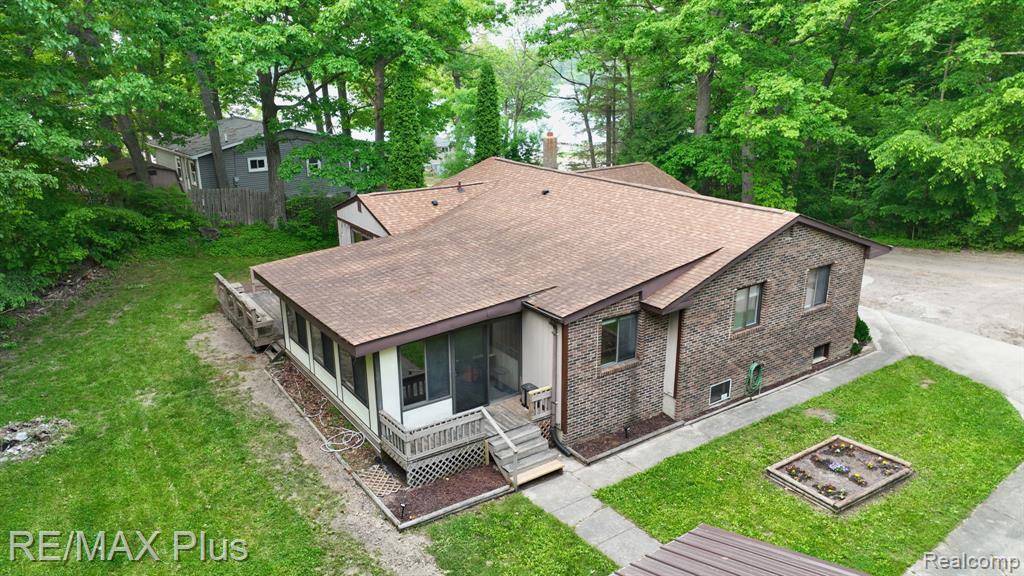 2047 Hickory Drive, Lapeer, MI 48446 — Photo 52