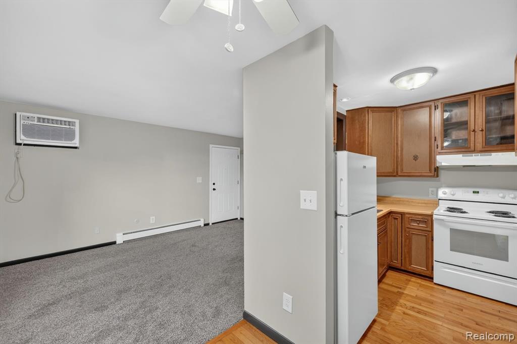 39440 Muffatt, Harrison Township, MI — Photo 12