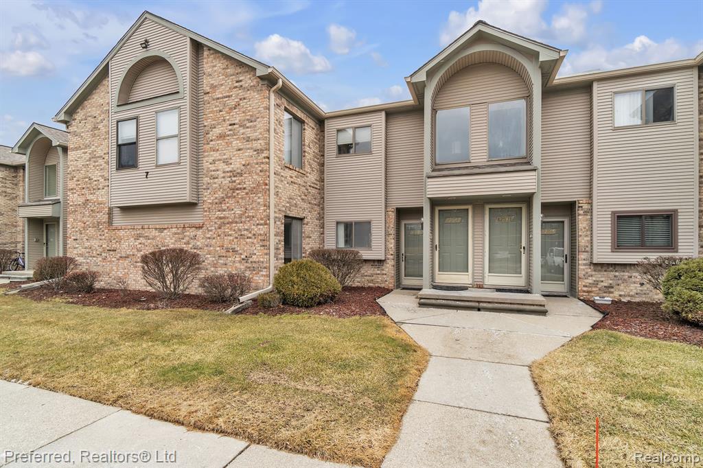42565 LILLEY POINTE Drive, Canton, MI 48187 — Photo 7